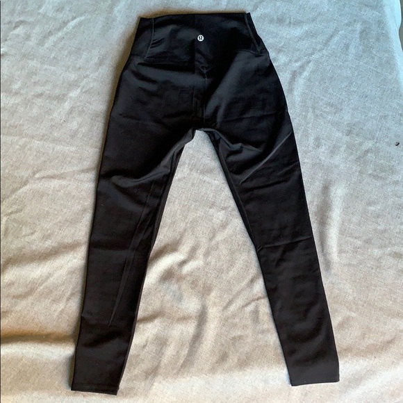 Lululemon Wunder Under Size 6 - Picture 2 of 2